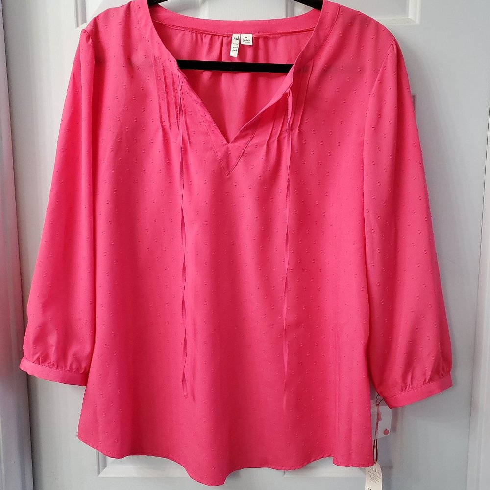 Elle magenta textured blouse